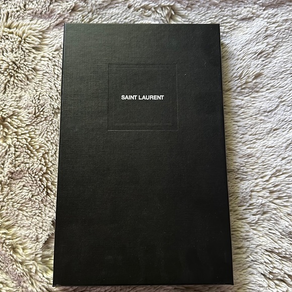 Saint Laurent uptown croc effect pouch - Picture 3 of 7